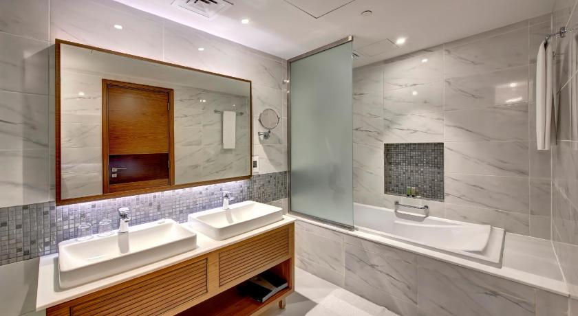 Metropolitan Hotel Dubai